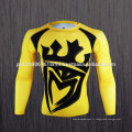 chemises de compression jaune à manches longues rash guard